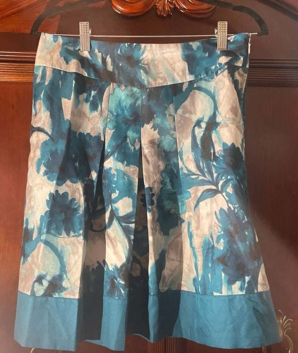 Ann Taylor Blue and Teal Floral Pleated A-Line Skirt Size 4